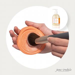 Brush Cleansing Pad