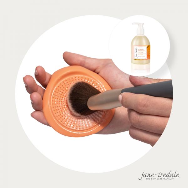 Brush Cleansing Pad
